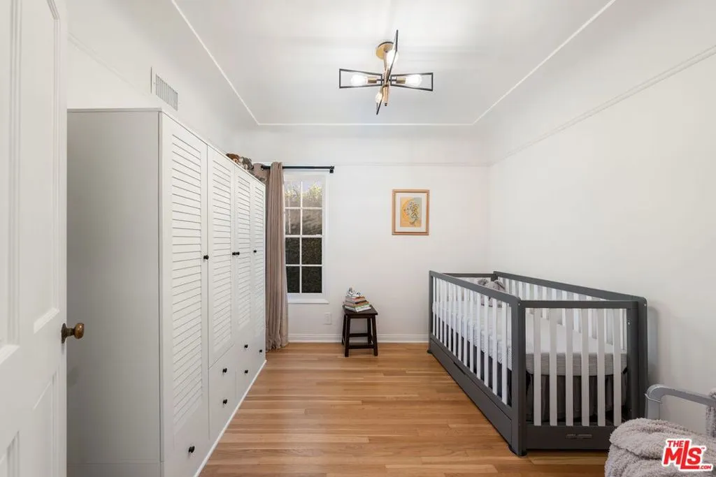 13109 Valley Vista Boulevard, Studio City, California 91604 home-pic-24